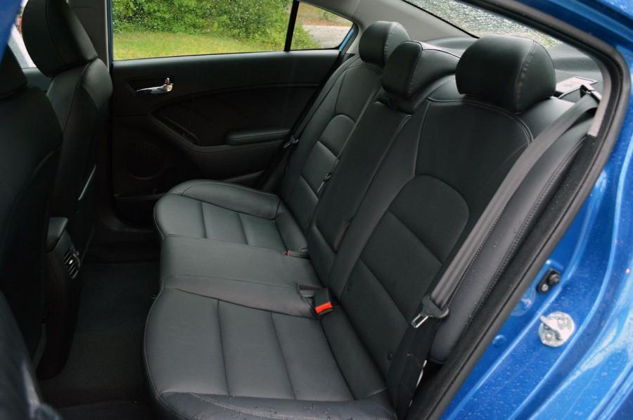  Kia Forte 2014 года  (фото 44 из 125)